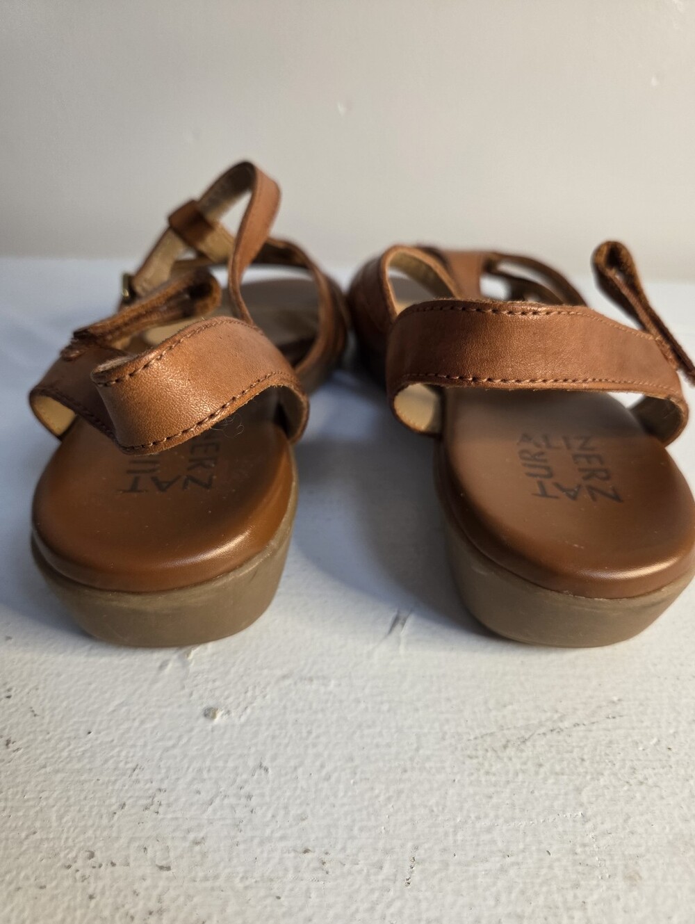 Naturalizer Sandals 8.5 W - Picture 4 of 7